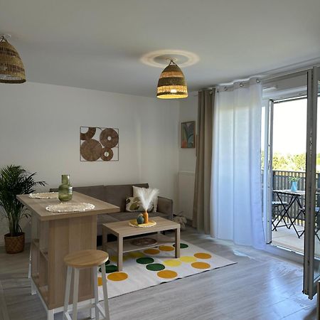Appartement Entre Paris Et Disney Noisy-le-Grand Bagian luar foto