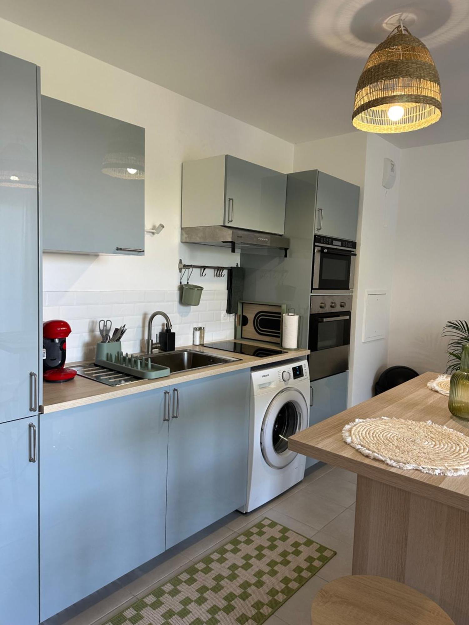 Appartement Entre Paris Et Disney Noisy-le-Grand Bagian luar foto